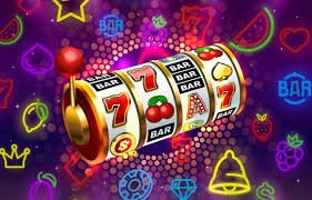 innlay7777 မိုဘိုင်းအက်ပ် Android ဖုန်းတွင် Sportsbook ဘောလုံးလောင်းကစားနေသောပုံ